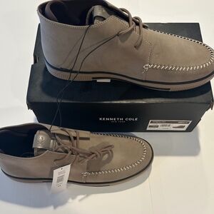 Kenneth Cole Men's Chukka Boots in Taupe